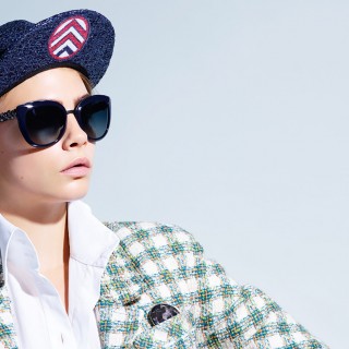 Cara Delevingne dona i suoi vestiti per salvare il pianeta