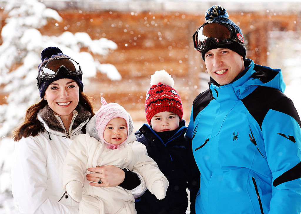 Kate e William in vacanza sulla neve con George e Charlotte Kate e William in vacanza sulla neve con George e Charlotte