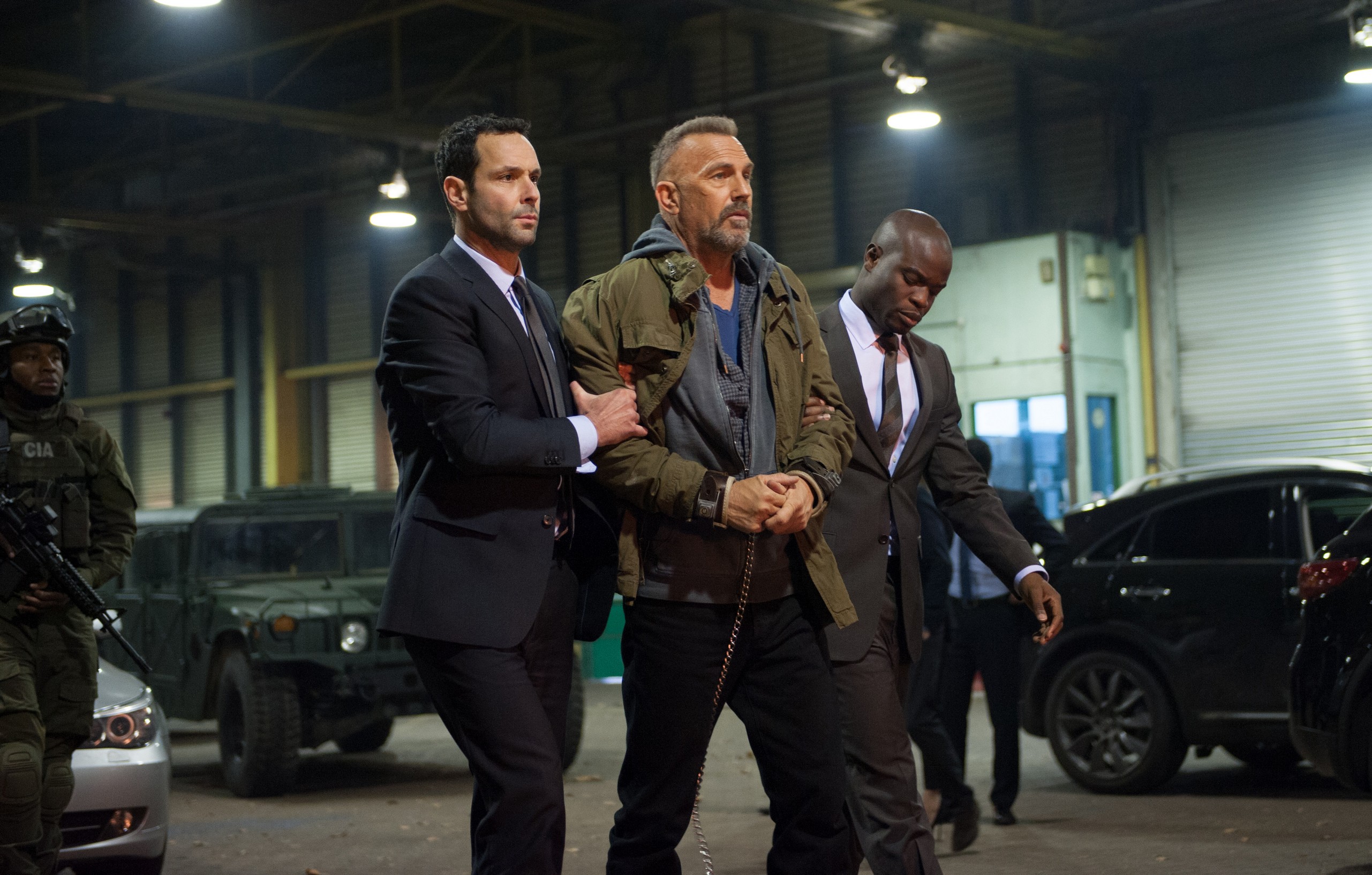 Criminal, le foto del nuovo film di Kevin Costner Criminal, le foto del nuovo film di Kevin Costner