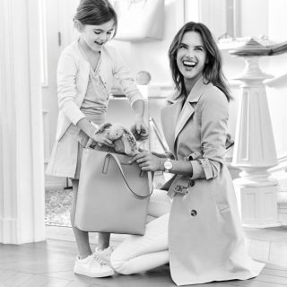 Alessandra Ambrosio con la figlia per Michael Kors