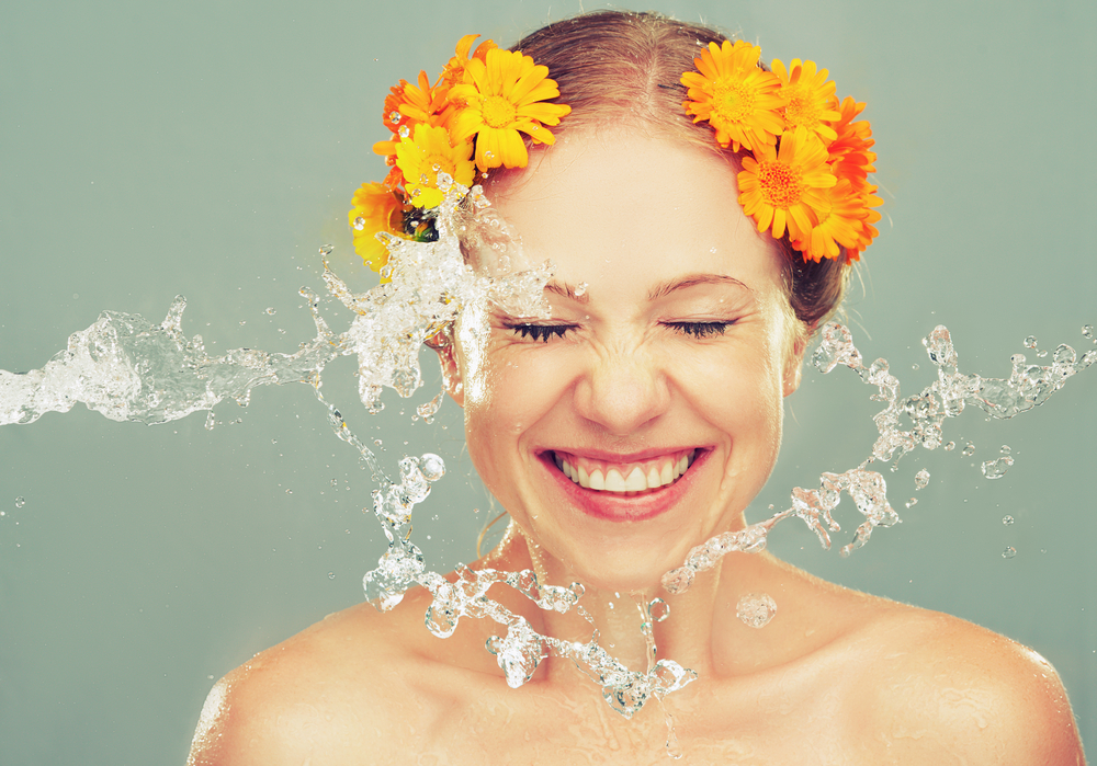 Purificare la pelle: quale acqua scegliere Purificare la pelle: quale acqua scegliere