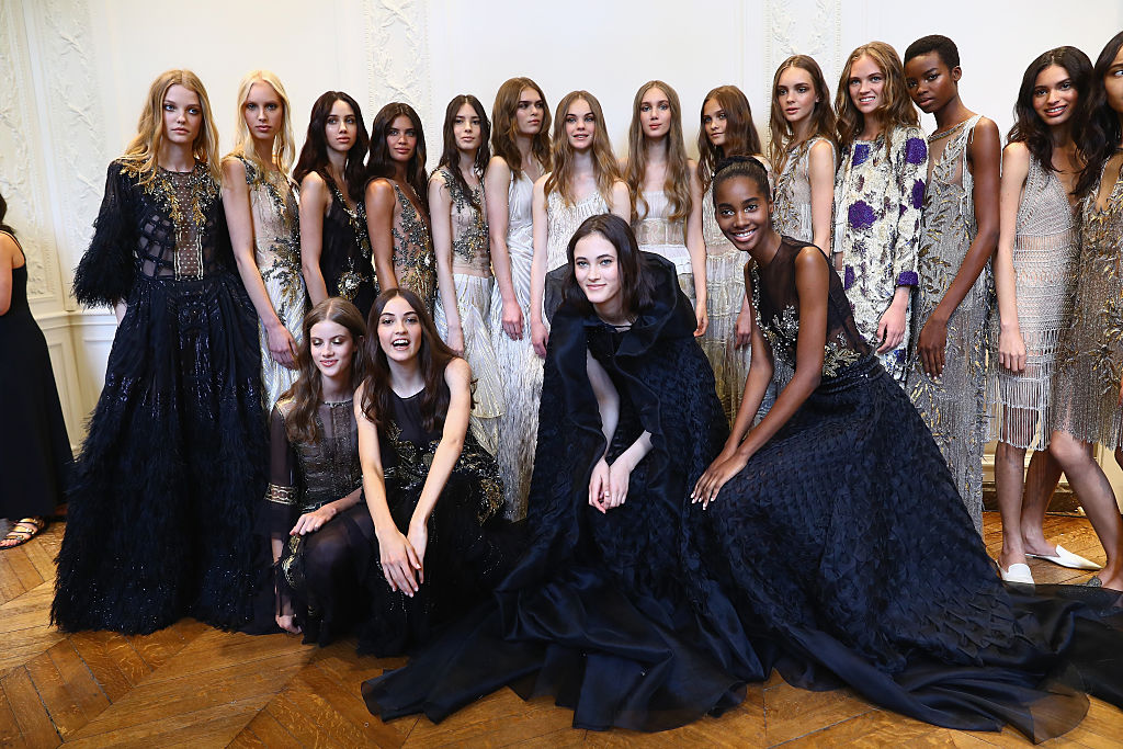 Alberta Ferretti apre le sfilate di Parigi Alberta Ferretti apre le sfilate di Parigi
