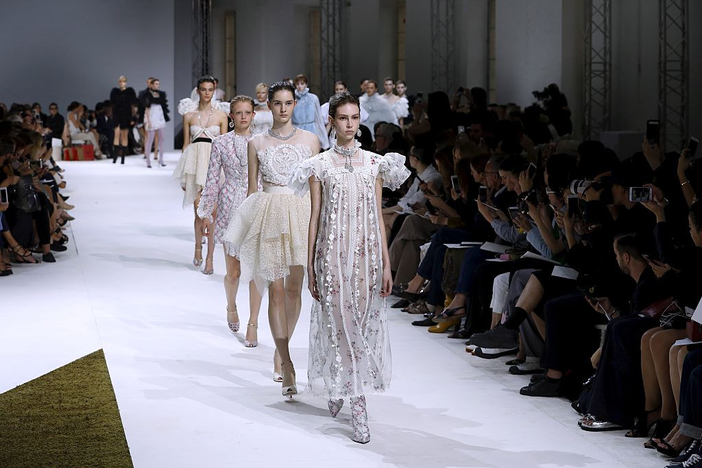 Moda autunno inverno: tendenze dall'Haute Couture Moda autunno inverno: tendenze dall'Haute Couture