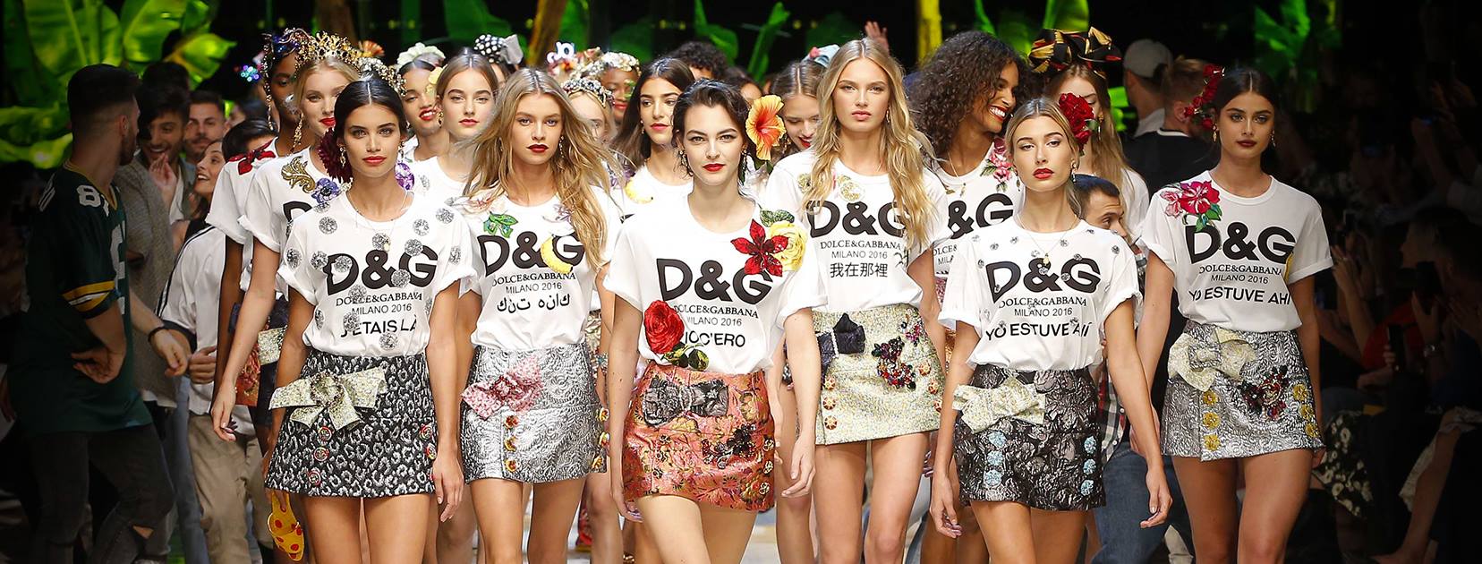 Lo show di Dolce & Gabbana all'insegna del Tropico Italiano Lo show di Dolce & Gabbana all'insegna del Tropico Italiano