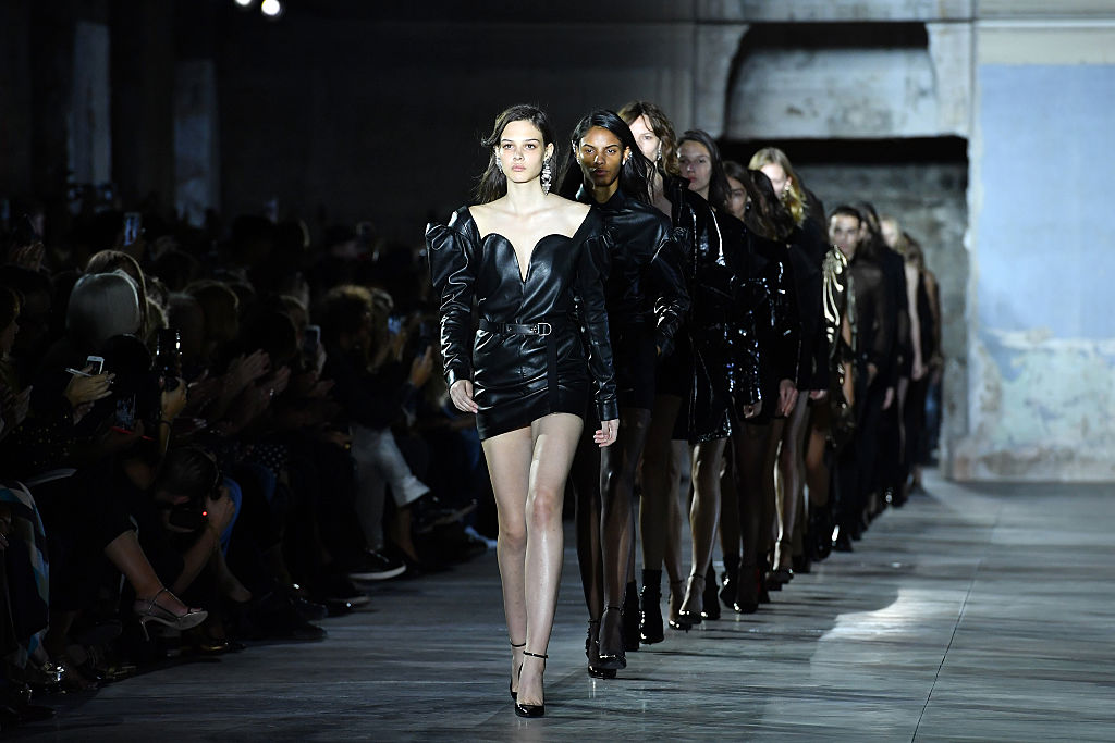 Prima collezione Vaccarello per Saint Laurent Prima collezione Vaccarello per Saint Laurent