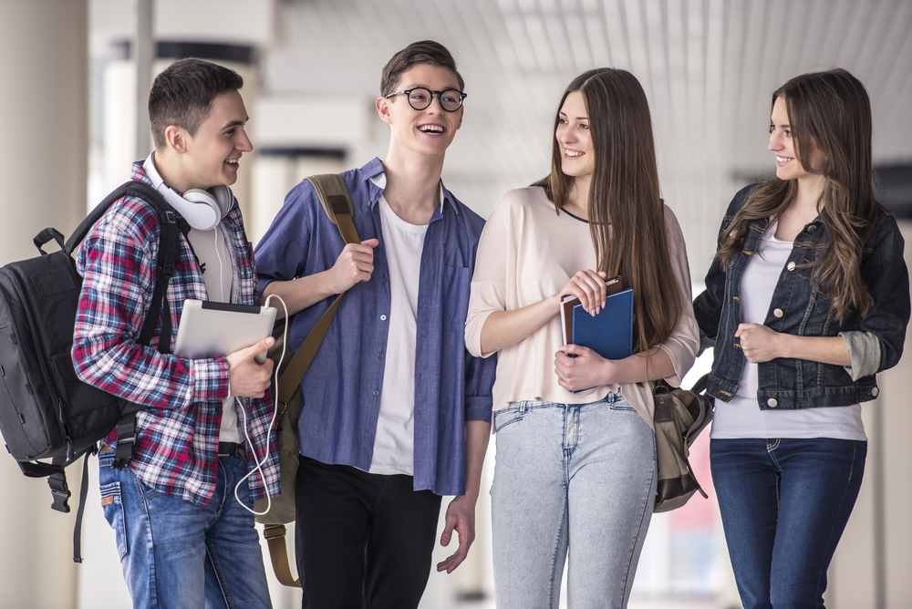 Come affrontare il primo giorno di scuola media Come affrontare il primo giorno di scuola media