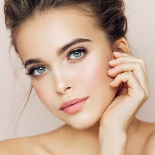 Peli sul viso: i rimedi naturali