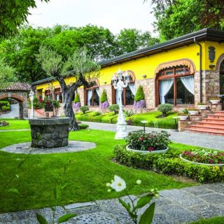 Villa Claudia, un matrimonio nella natura incontaminata