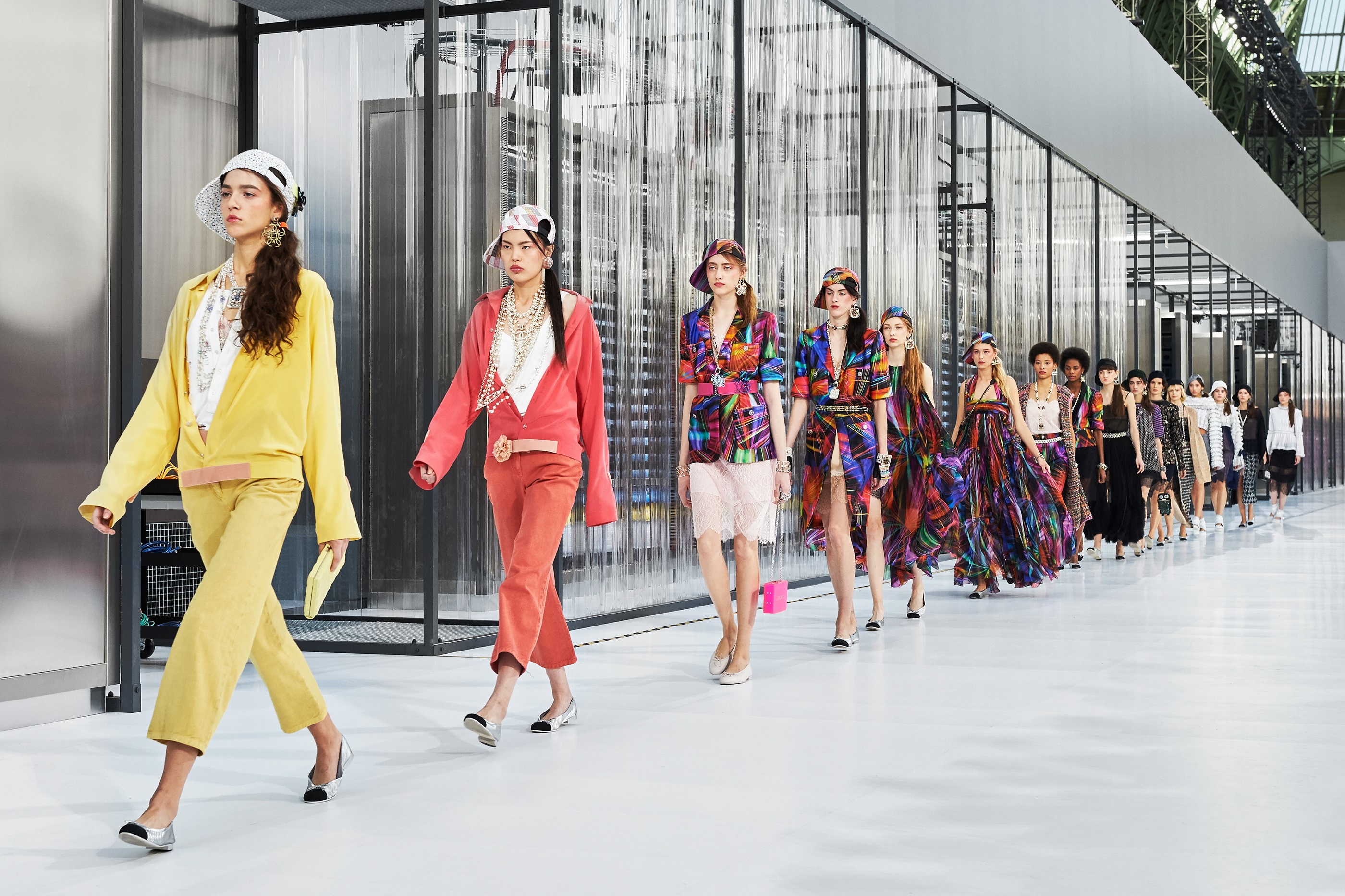 Moda estate 2017: come abbinare i colori di tendenza Moda estate 2017: come abbinare i colori di tendenza
