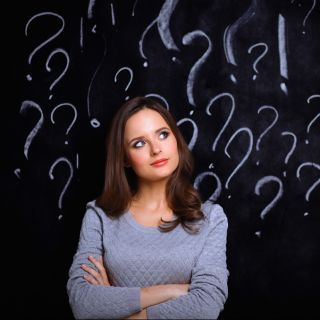 Caning: cos'è, perché piace e come farlo in sicurezza