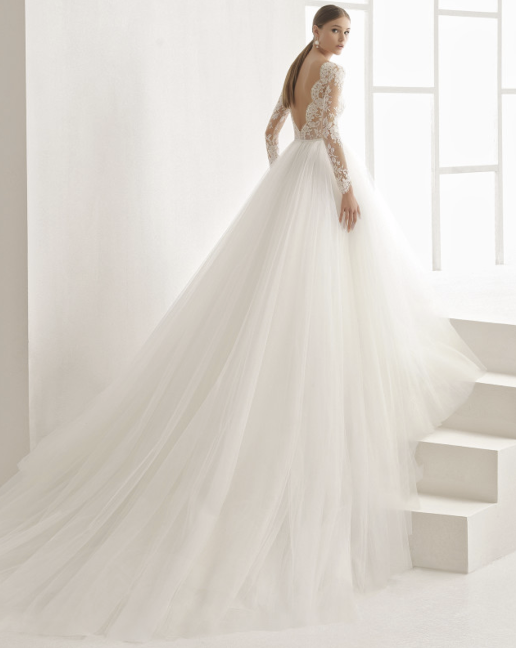 Abiti da principessa: Nicole, Pronovias e Rosa Clara Abiti da principessa: Nicole, Pronovias e Rosa Clara
