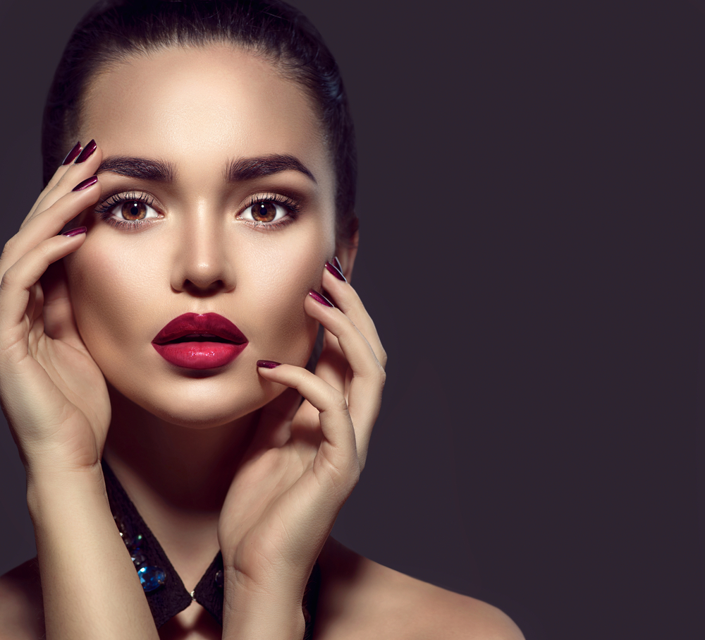 Unghie, colori e forme di tendenza per il 2017 Unghie, colori e forme di tendenza per il 2017