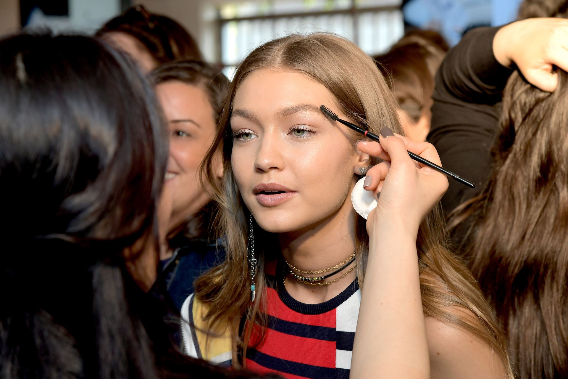Gigi e Bella Hadid in passerella per Tommy Hilfiger Gigi e Bella Hadid in passerella per Tommy Hilfiger