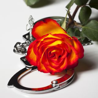 Bondage: 5 tecniche sicure da provare con il partner