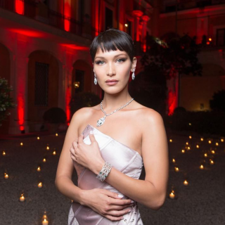 Bella Hadid a Roma per Goldea, The Roman Night di Bulgari