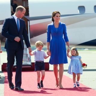 Kate Middleton e il principe William con George e Charlotte a Berlino, foto