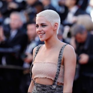 Kristen Stewart e Stella Maxwell innamorate a Parigi