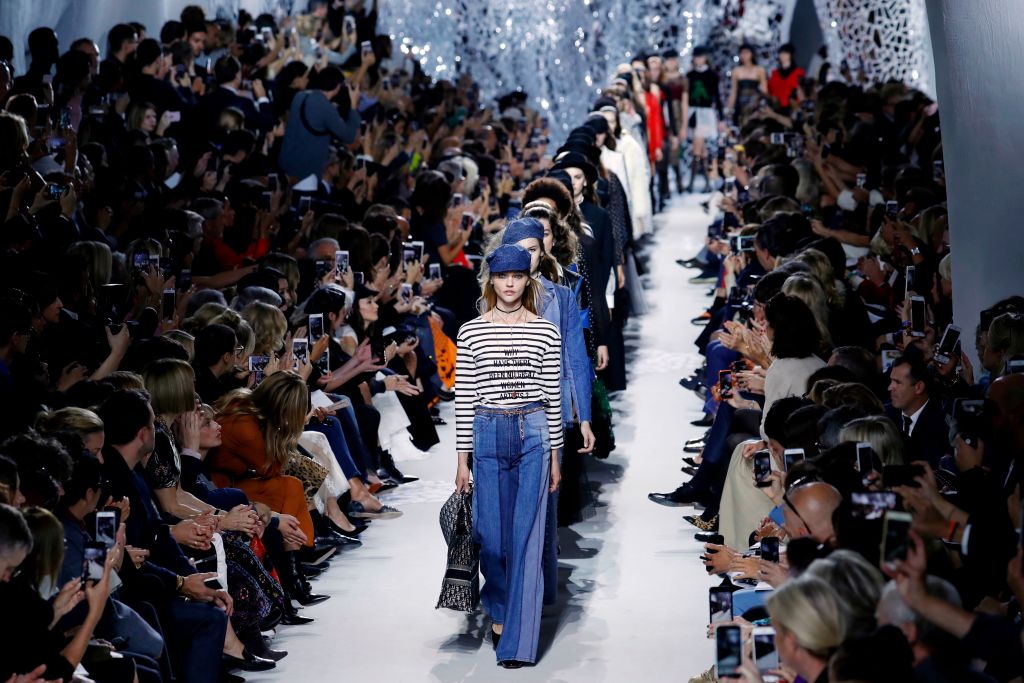 La donna Dior disegnata da Maria Grazia Chiuri La donna Dior disegnata da Maria Grazia Chiuri