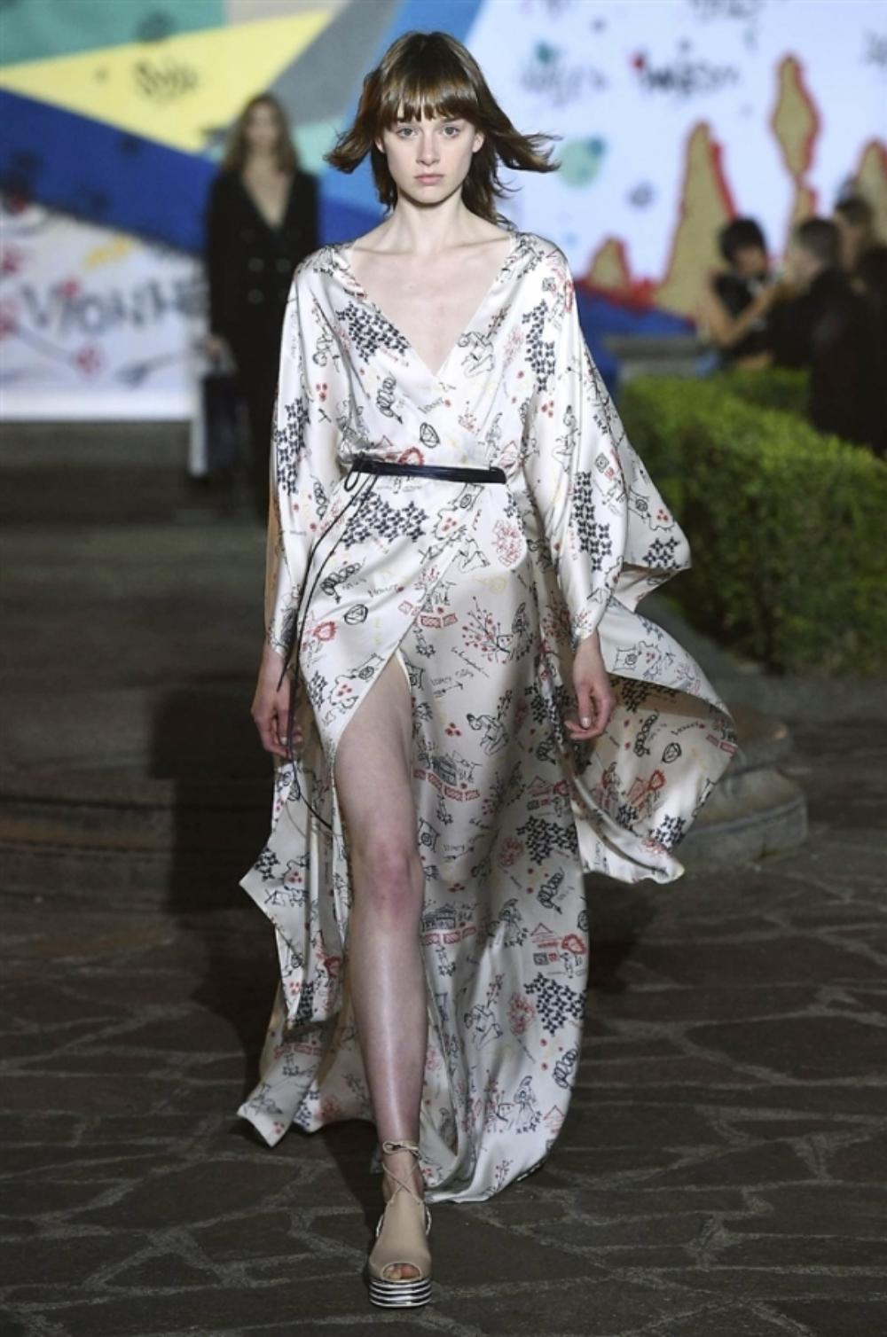 Vionnet: ispirazione giapponese alla ricerca di leggerezza Vionnet: ispirazione giapponese alla ricerca di leggerezza