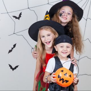 5 tradizioni di Halloween per bambini da conoscere