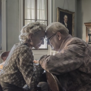 L'ora più buia: la recensione del film