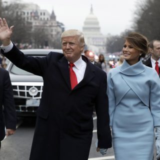 Trump cancella dalle scuole la dieta di Michelle Obama