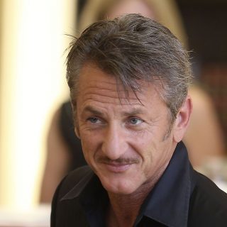 Sean Penn al Core Gala insieme a Leila George