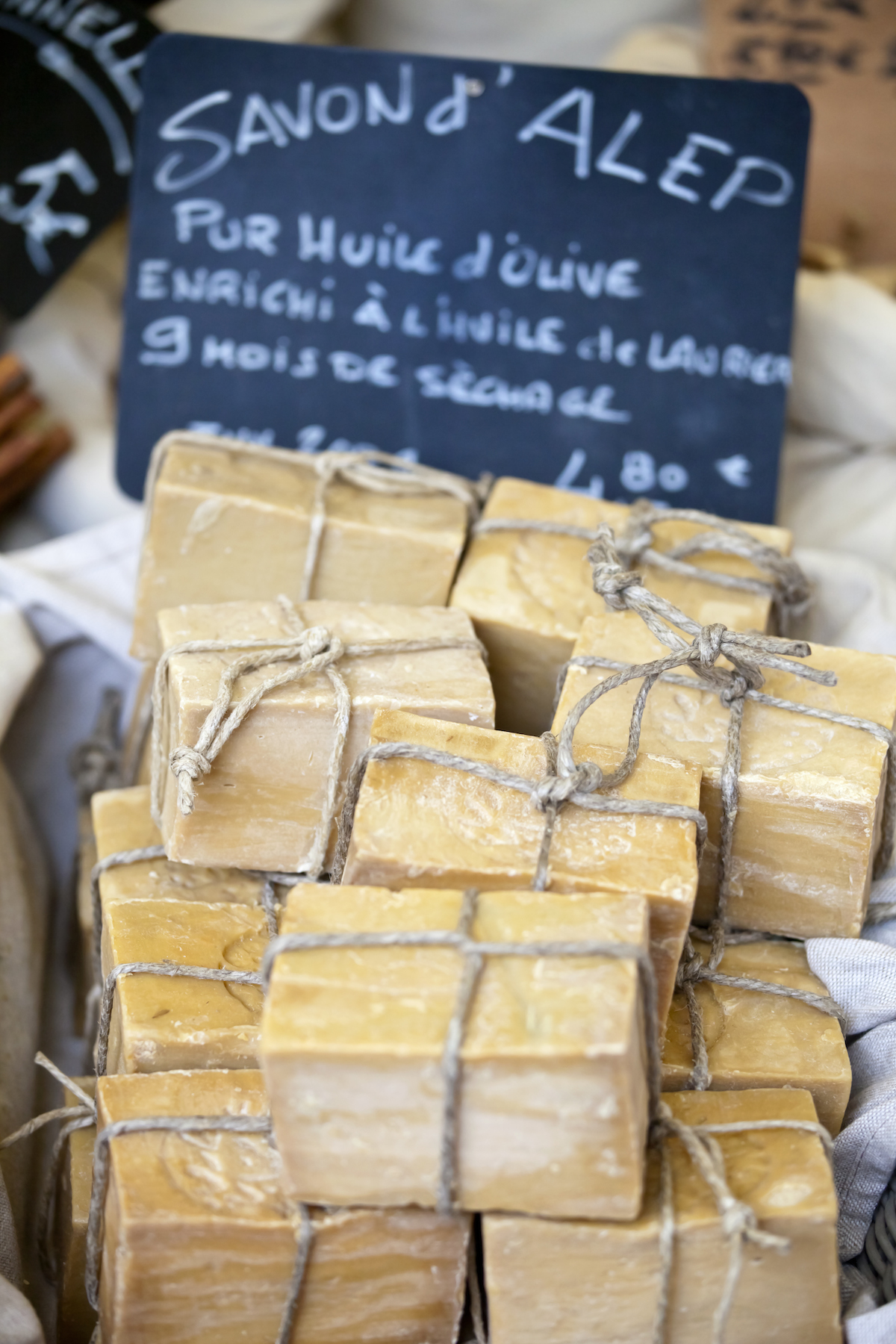 Sapone di Aleppo: proprietà e utilizzo Sapone di Aleppo: proprietà e utilizzo