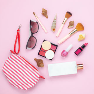 Bellezza in travel size: i prodotti da mettere in valigia