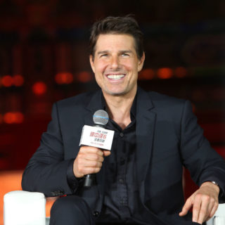 Tom Cruise può vedere la figlia Suri solo 10 giorni al mese