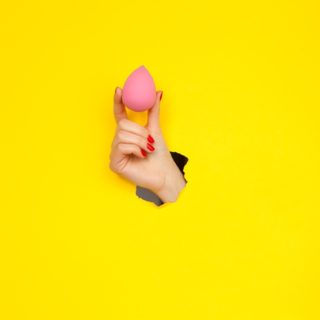 Nude make-up: i migliori fondotinta in siero