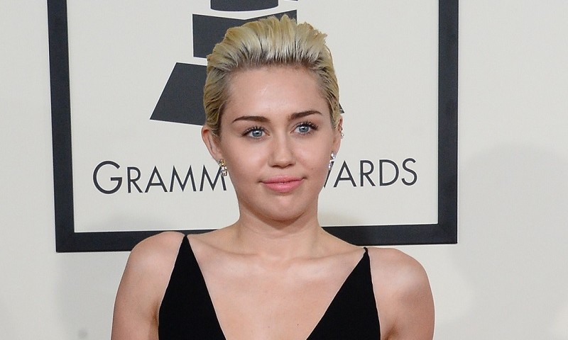 Miley Cyrus porno foto