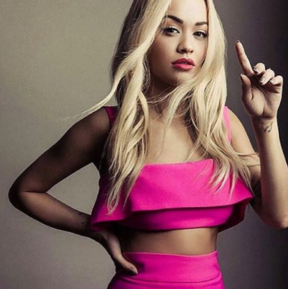 Rita Ora, popstar trasformista e superhot