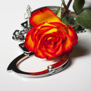 Bondage: 5 tecniche sicure da provare con il partner Bondage: 5 tecniche sicure da provare con il partner