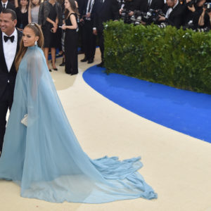 Met Gala 2017: ospiti, look, vestiti e stilisti Met Gala 2017: ospiti, look, vestiti e stilisti