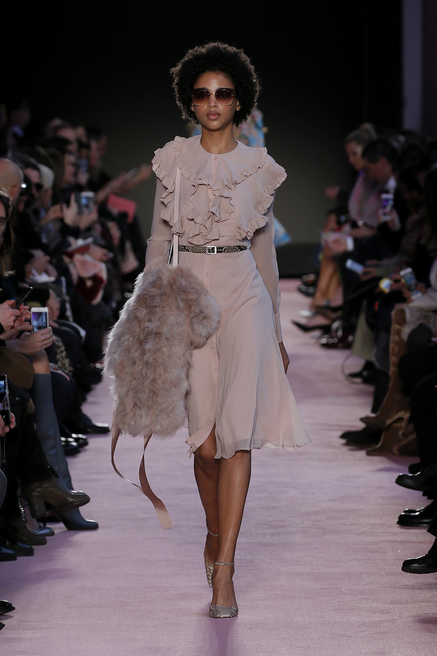 Blumarine, la sfilata Autunno-Inverno 2018/19, le foto