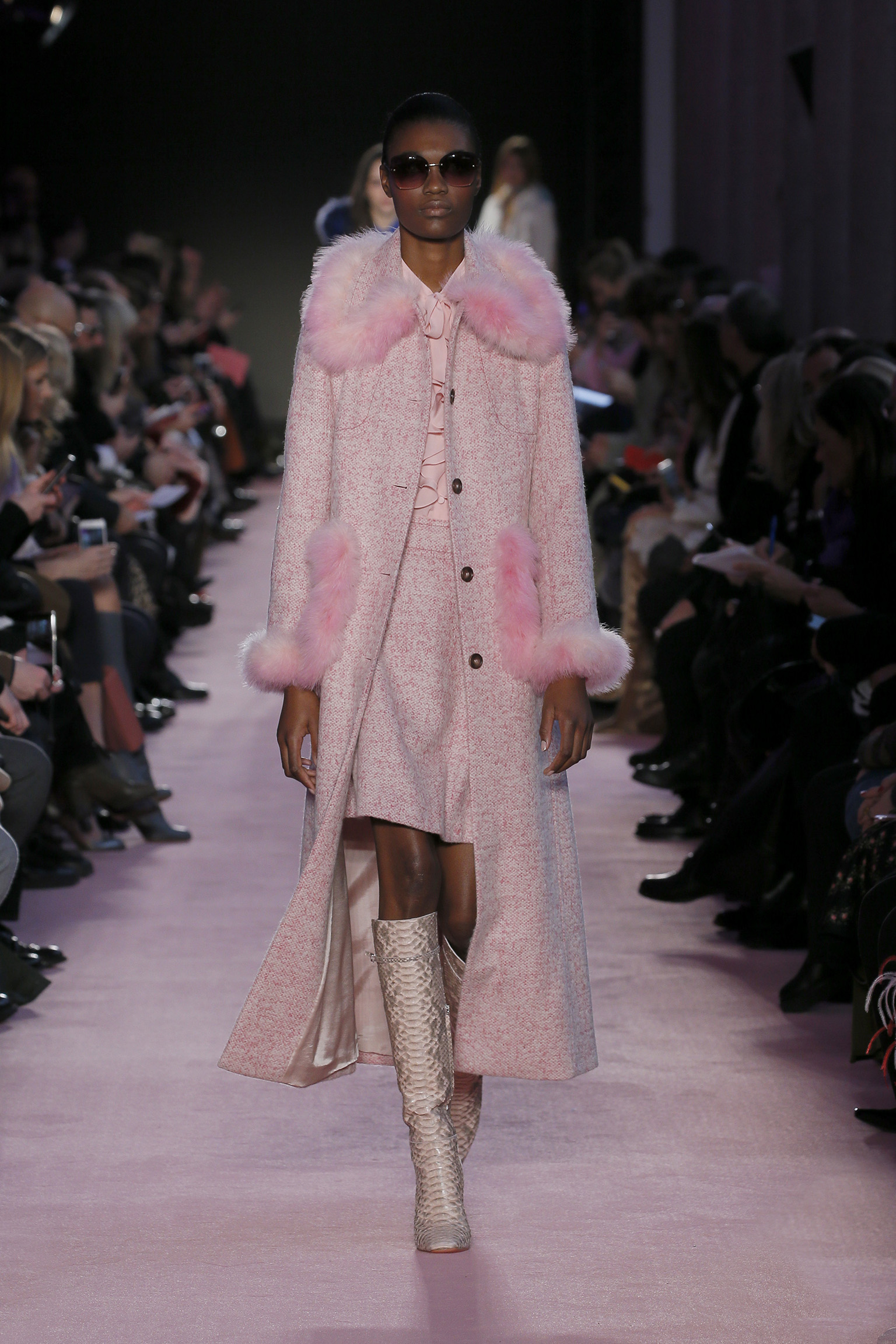 Blumarine, la sfilata Autunno-Inverno 2018/19, le foto