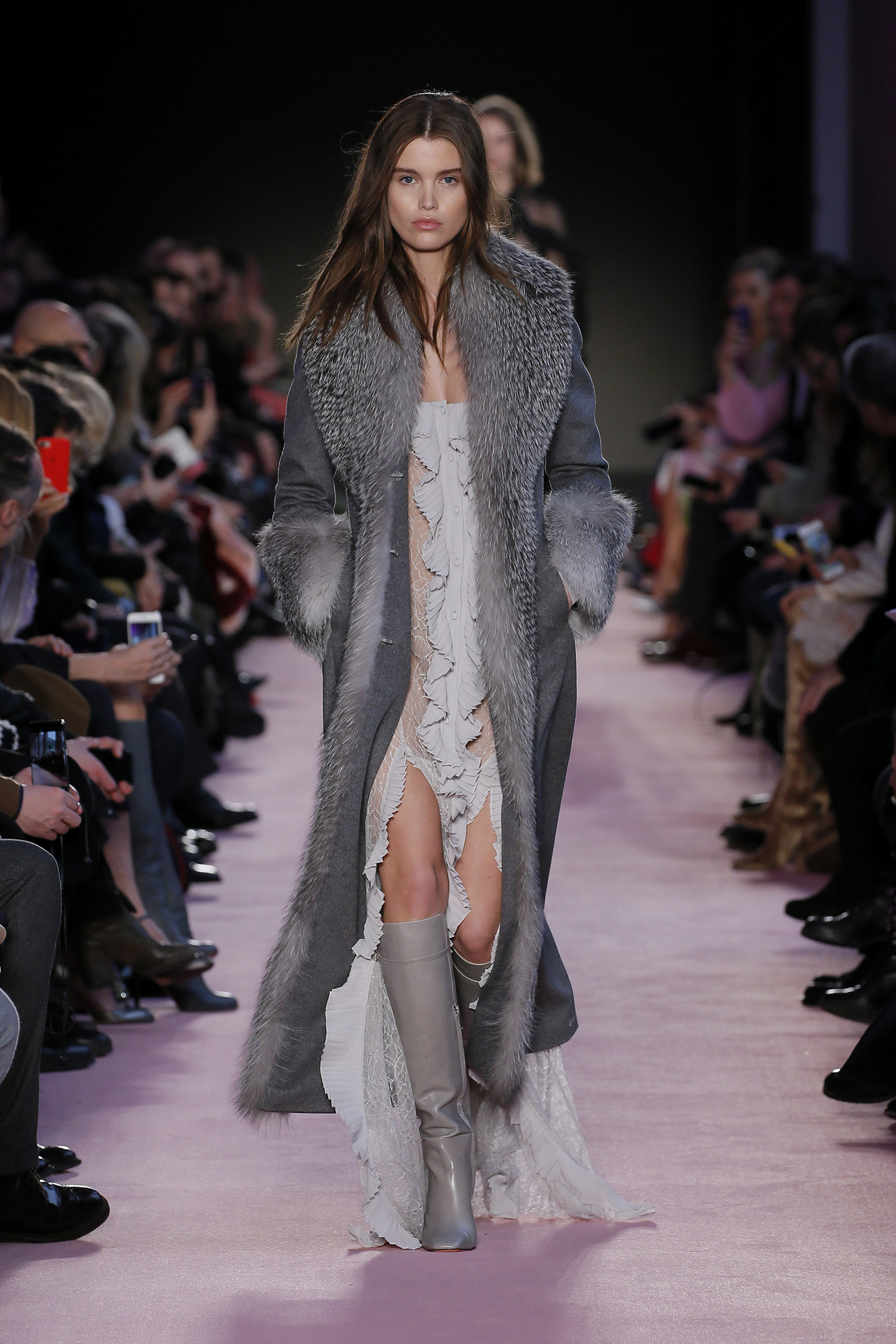Blumarine, la sfilata Autunno-Inverno 2018/19, le foto