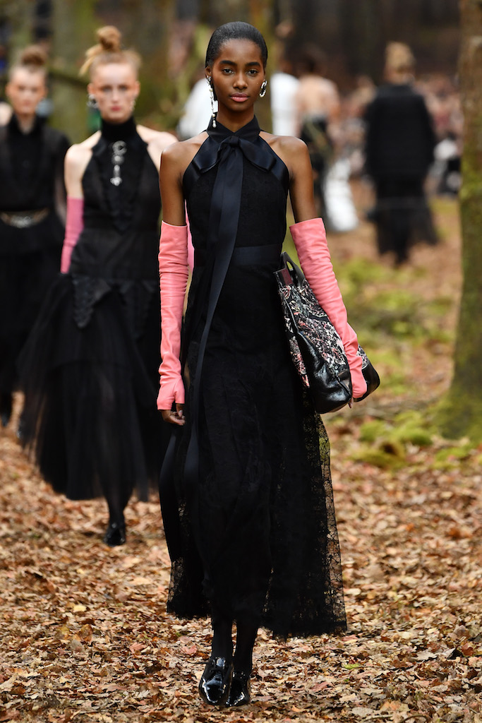 Chanel, la sfilata Autunno-Inverno 2018/19, le foto