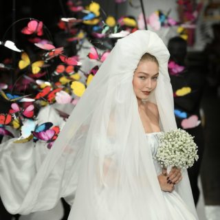 Moschino e la joie de vivre del non finito Moschino e la joie de vivre del non finito