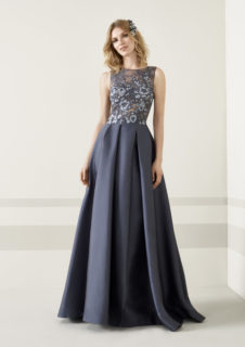 Abiti da cerimonia Pronovias 2019, le foto
