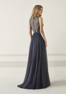 Abiti da cerimonia Pronovias 2019, le foto