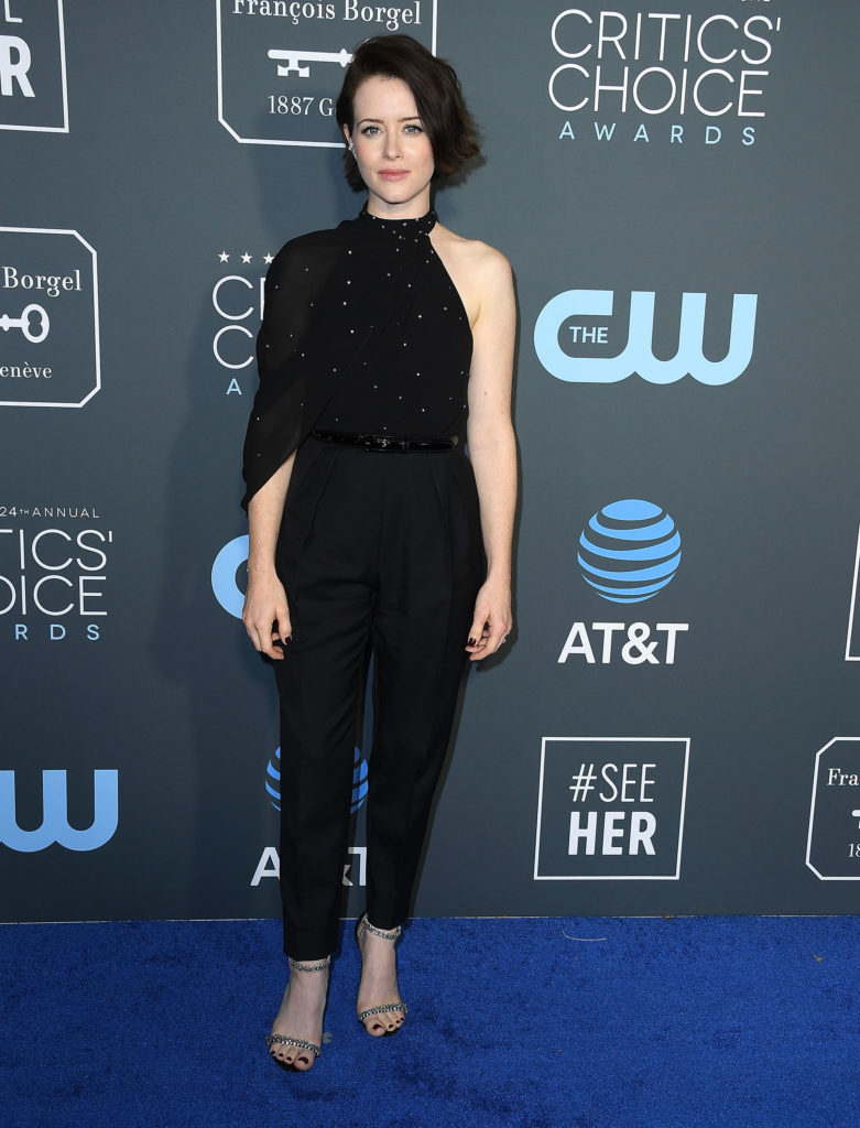 Claire Foy in completo di Celine by Hedi Slimane