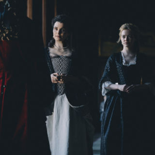 La favorita, tutto sul triangolo femminile in costume