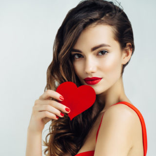 Beauty Alert: 7 nail art per San Valentino