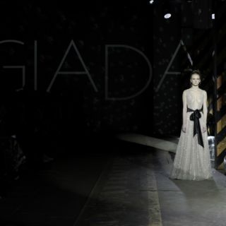 Divina voluttà in passerella da Giada Curti