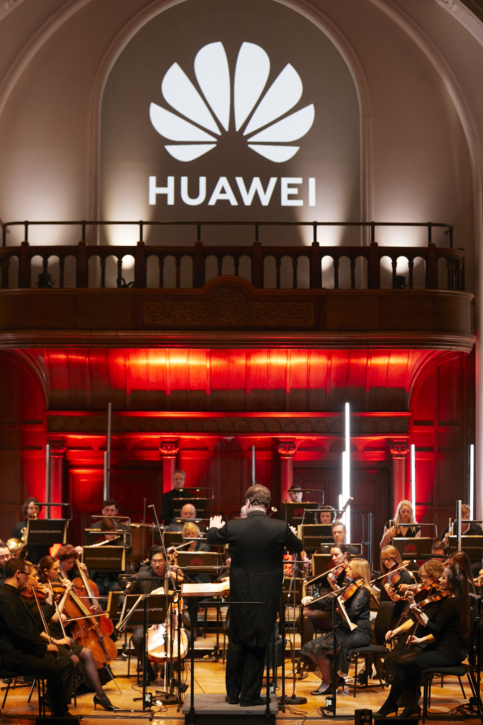 Presentato a Londra Huawei "Unfinished Symphony"