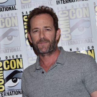 Luke Perry gravissimo per un ictus