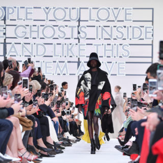 Valentino, ode al glamour Valentino, ode al glamour