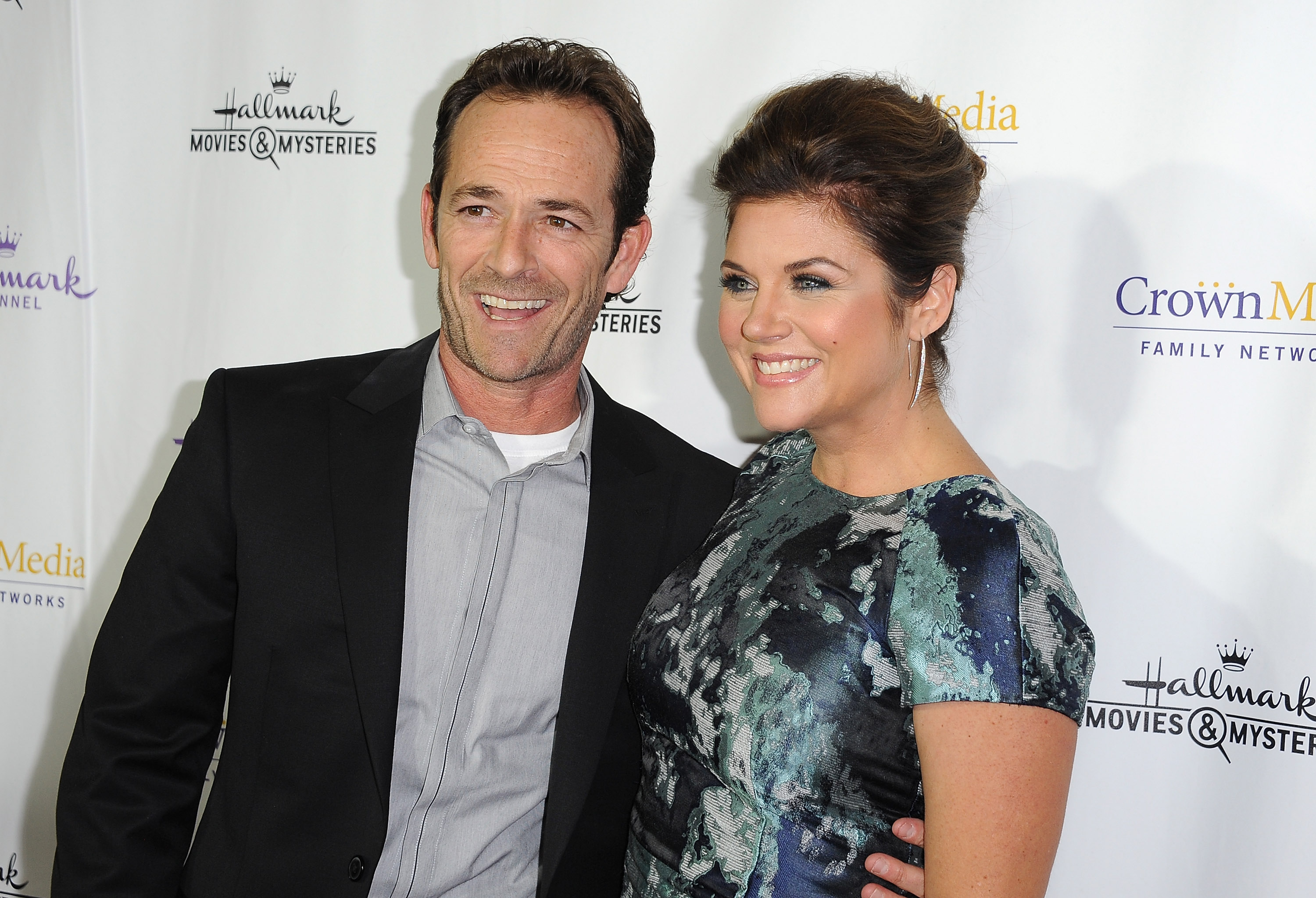Tiffani Thiessen ricorda Luke Perry